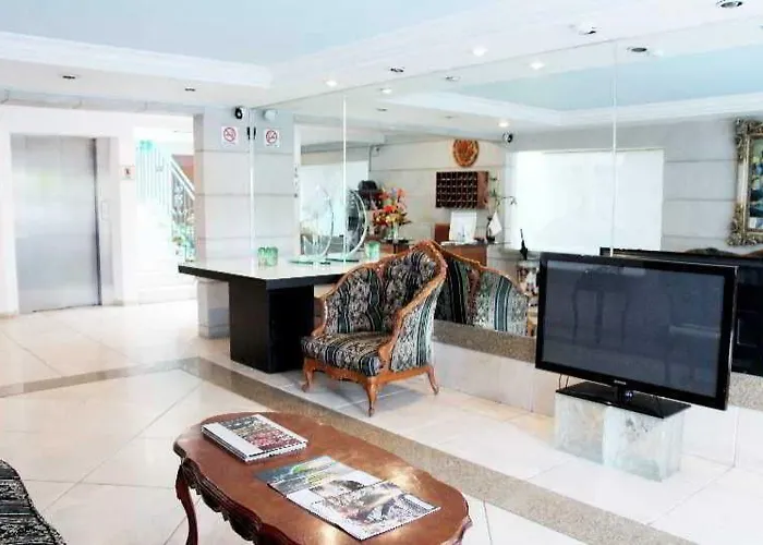 L'heritage Aristoteles 140 By Bluebay *